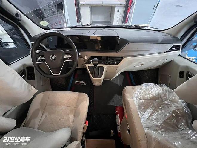 厨房独立睡卧空间凯乐泰房车亮相北京展冰球突破912北京房车展|后上门大(图3) 厨房独立睡卧空间凯乐泰房车亮相北京展冰球突破912北京房车展|后上门大(图3)