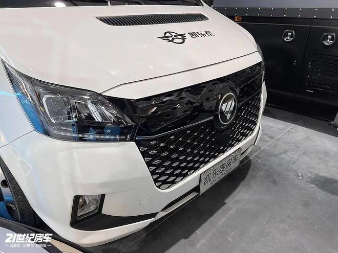 厨房独立睡卧空间凯乐泰房车亮相北京展冰球突破912北京房车展|后上门大(图4) 厨房独立睡卧空间凯乐泰房车亮相北京展冰球突破912北京房车展|后上门大(图4)